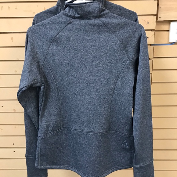 NWT Avalanche thermal base layer - Picture 3 of 4